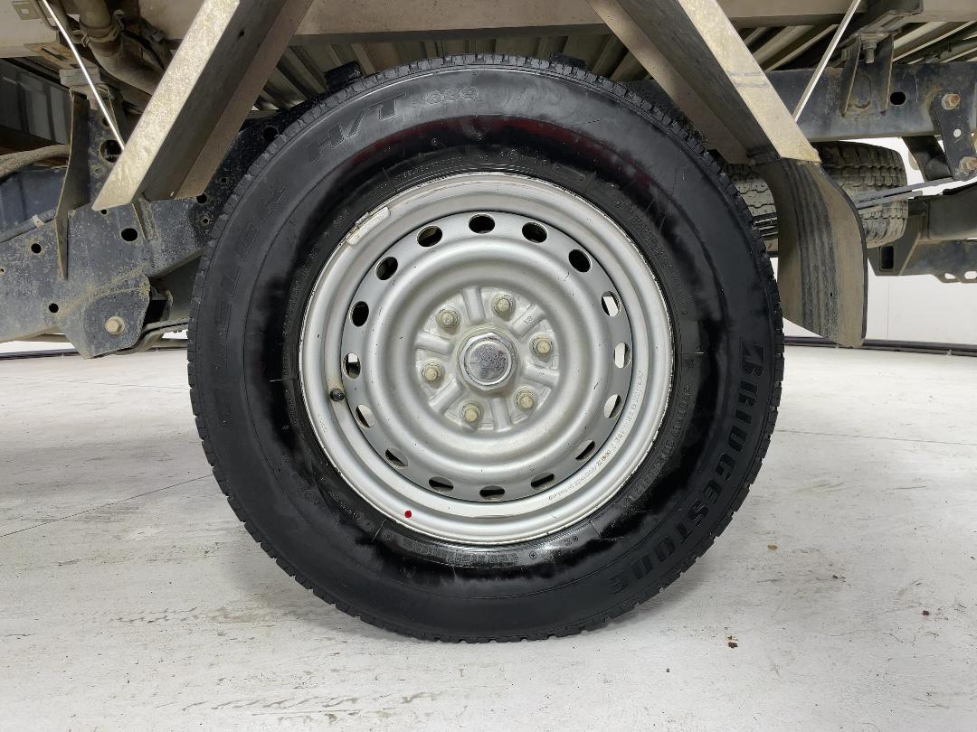 Photo '11' of Mitsubishi Triton