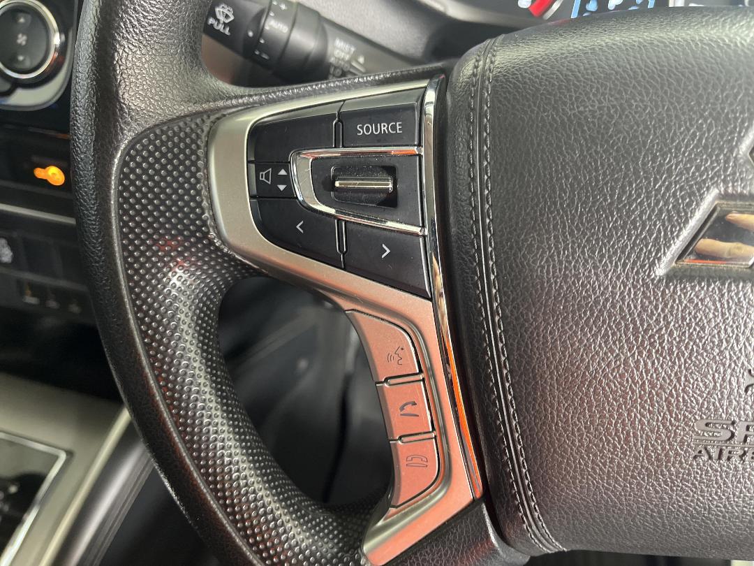 Photo '24' of Mitsubishi Triton