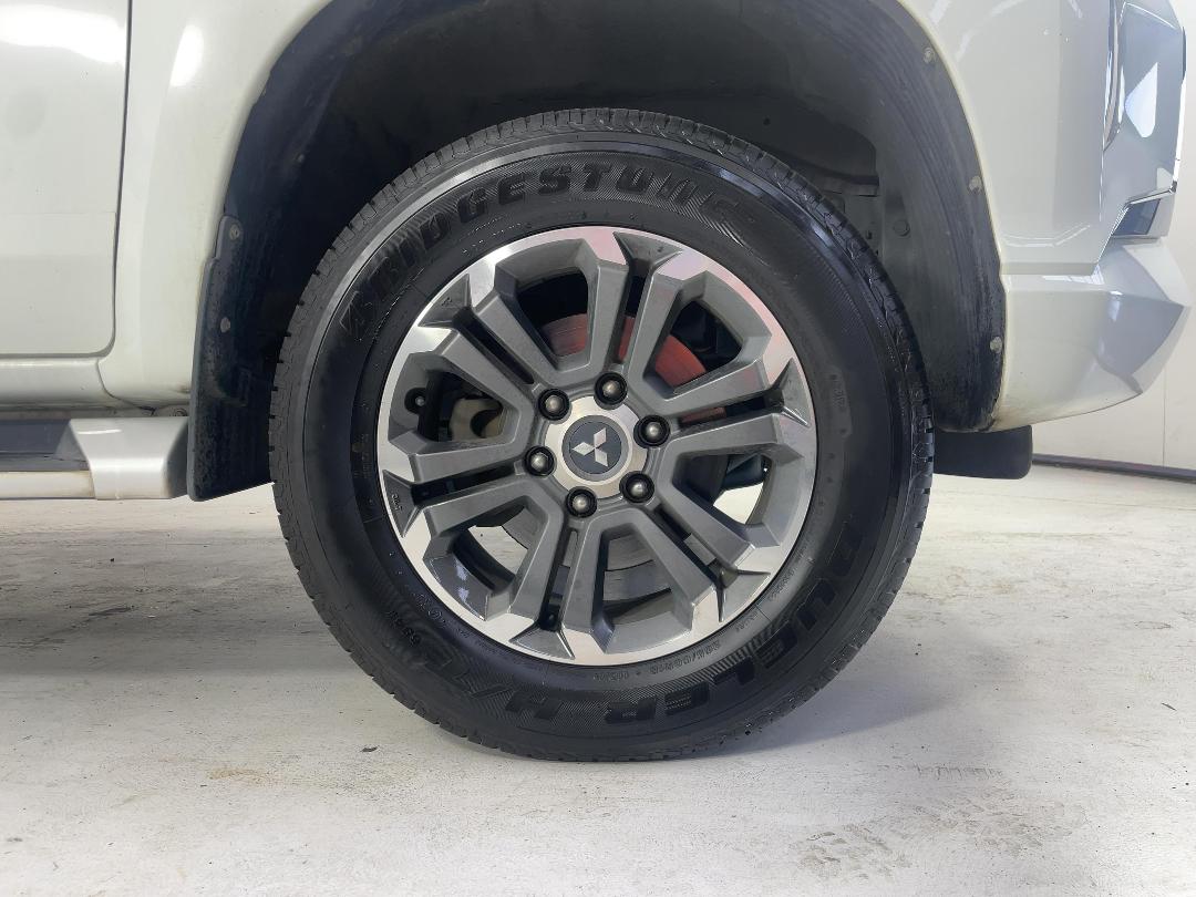 Photo '9' of Mitsubishi Triton Photo '9' of Mitsubishi Triton