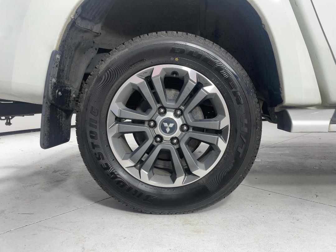 Photo '12' of Mitsubishi Triton Photo '12' of Mitsubishi Triton