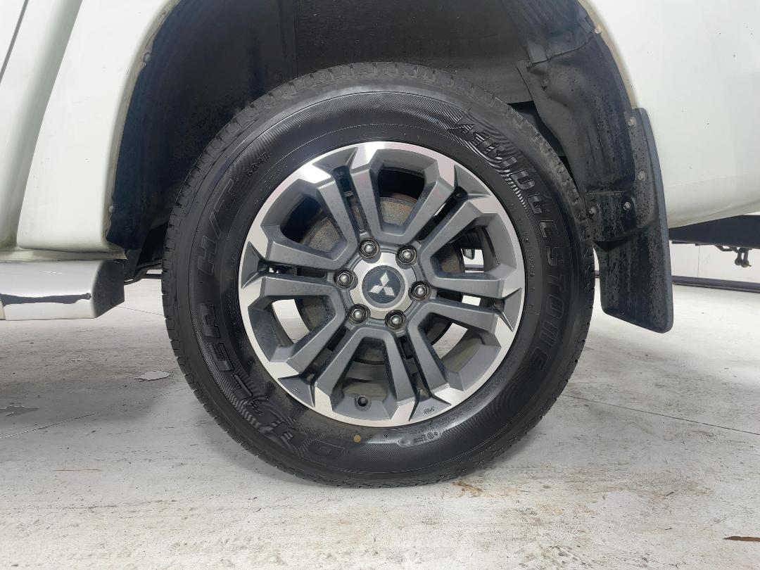 Photo '11' of Mitsubishi Triton Photo '11' of Mitsubishi Triton