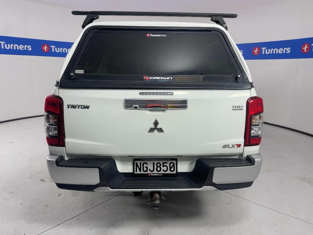 Photo '6' of Mitsubishi Triton Photo '6' of Mitsubishi Triton