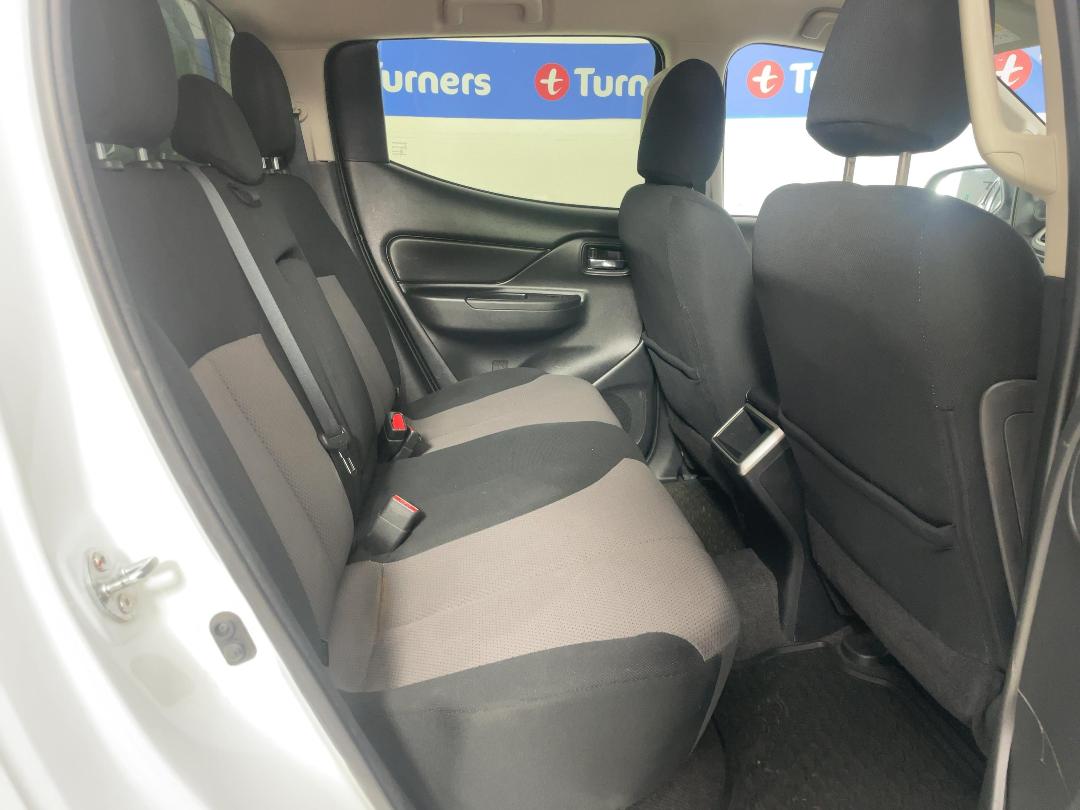 Photo '20' of Mitsubishi Triton Photo '20' of Mitsubishi Triton