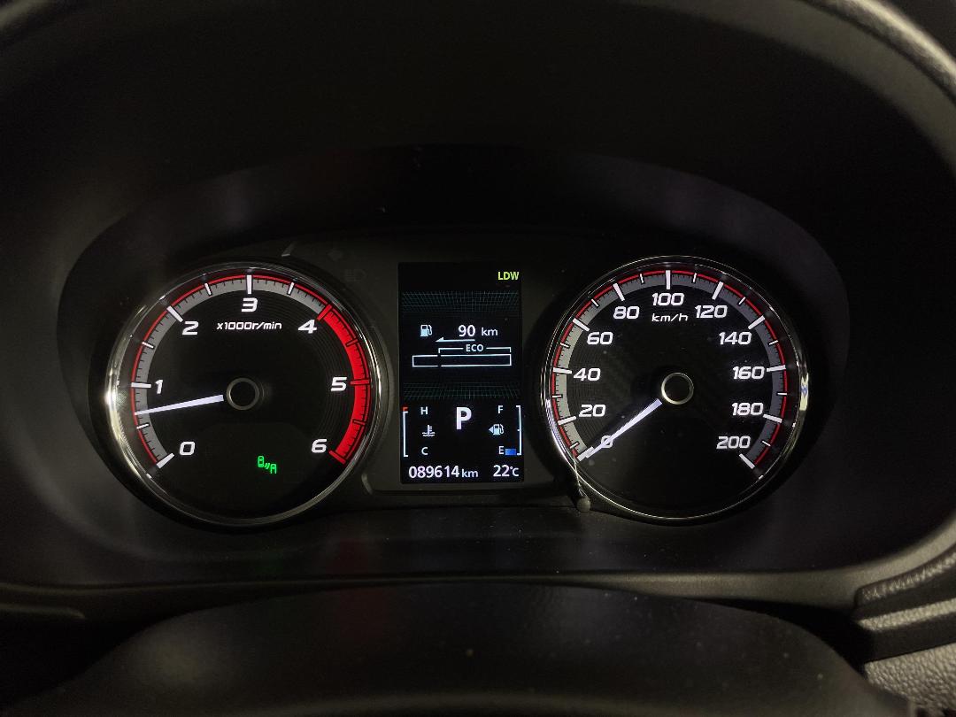 Photo '21' of Mitsubishi Triton