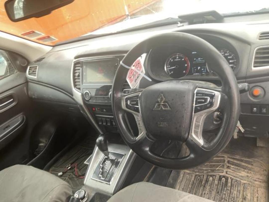 Photo '19' of Mitsubishi Triton CC GLX 4WD 6AT