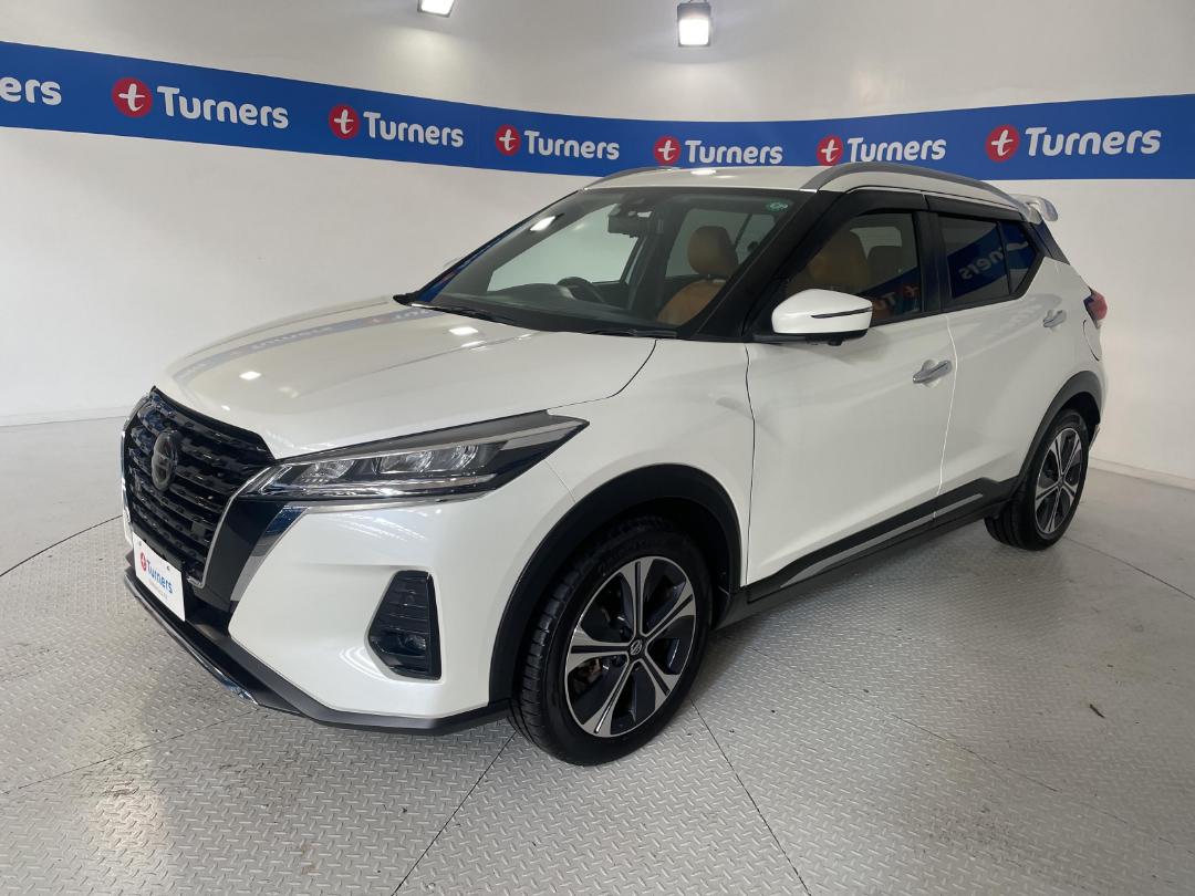 Photo '4' of Nissan Kicks Photo '4' of Nissan Kicks