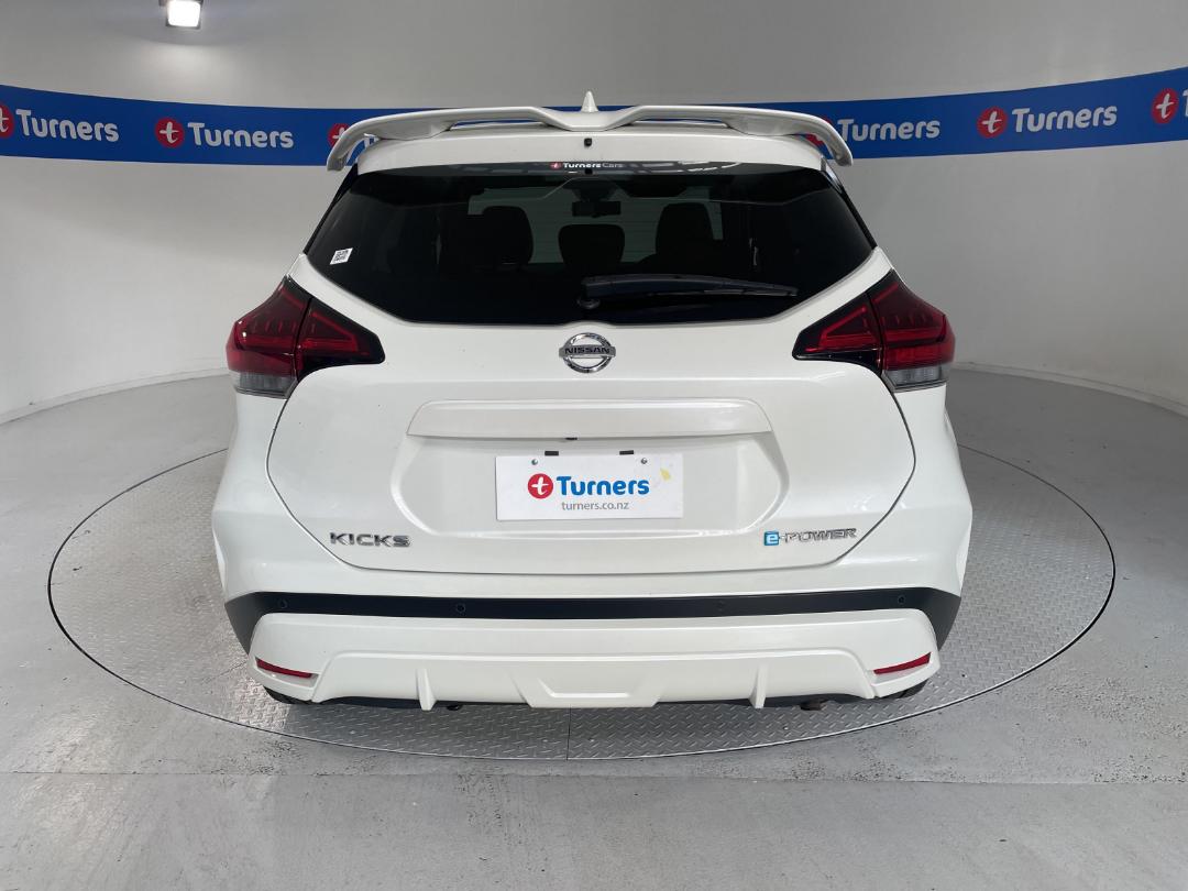 Photo '6' of Nissan Kicks Photo '6' of Nissan Kicks