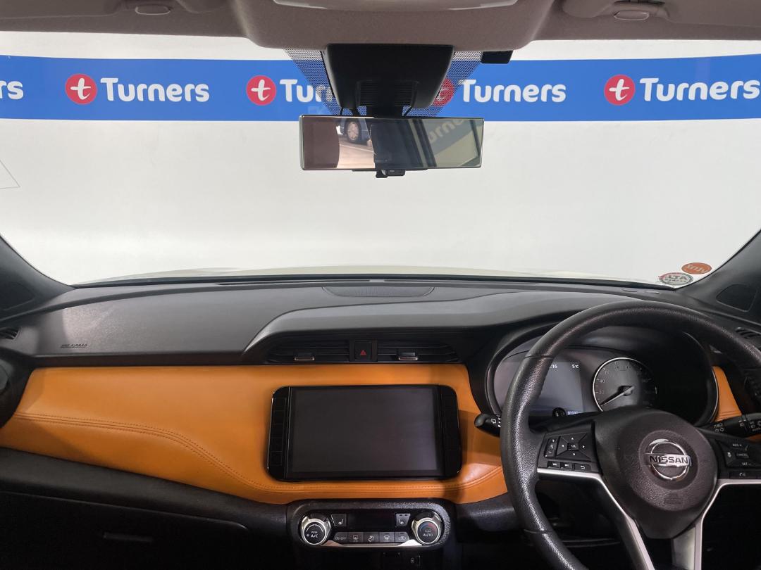 Photo '17' of Nissan Kicks Photo '17' of Nissan Kicks