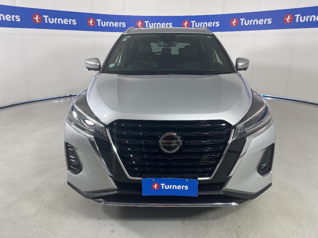 Photo '2' of Nissan Kicks Photo '2' of Nissan Kicks