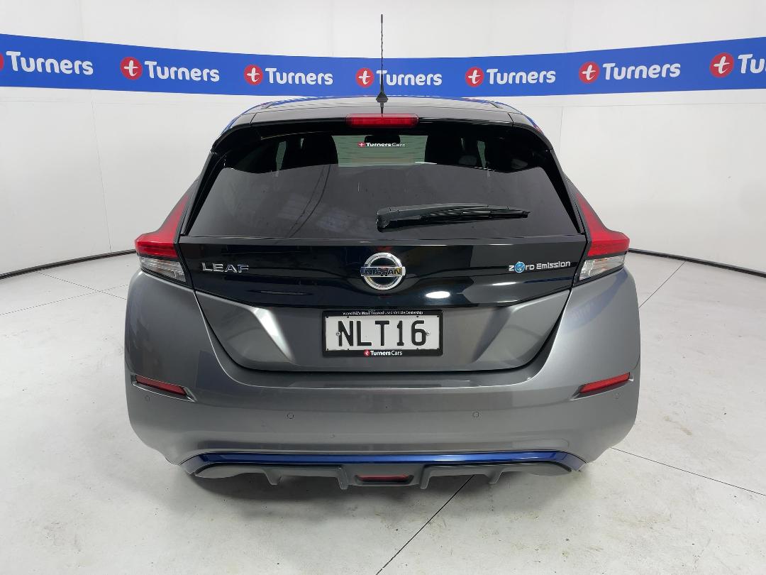 Photo '6' of Nissan Leaf