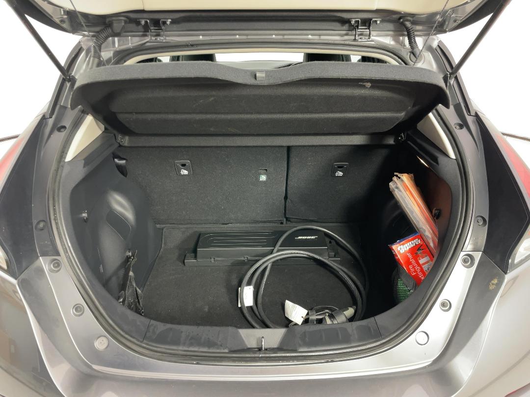 Photo '15' of Nissan Leaf