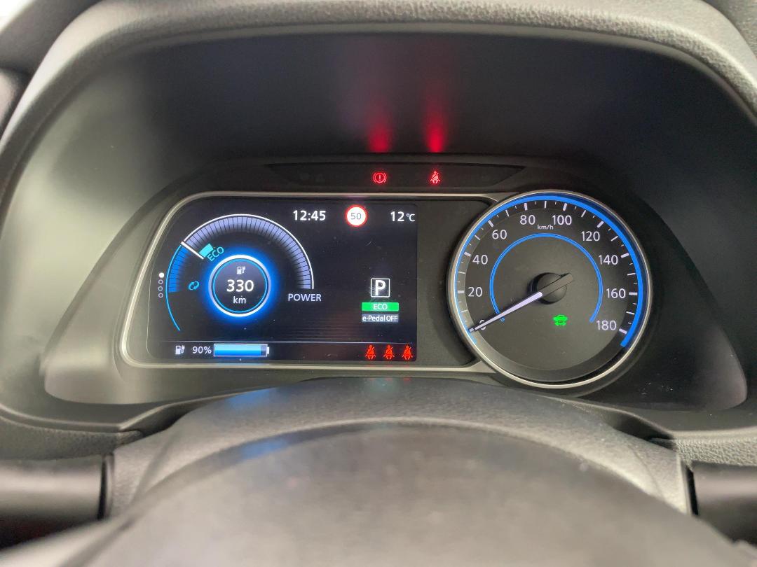 Photo '21' of Nissan Leaf