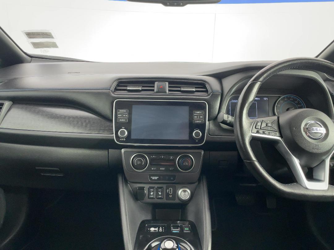 Photo '17' of Nissan Leaf