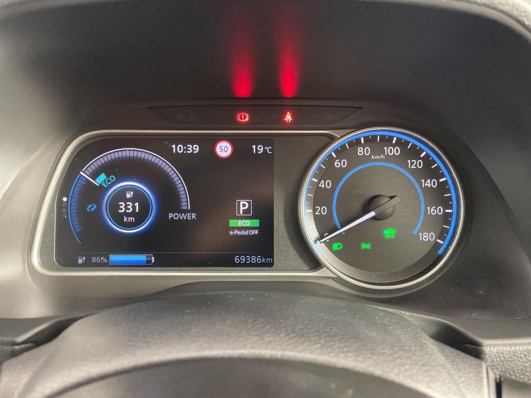 Photo '21' of Nissan Leaf