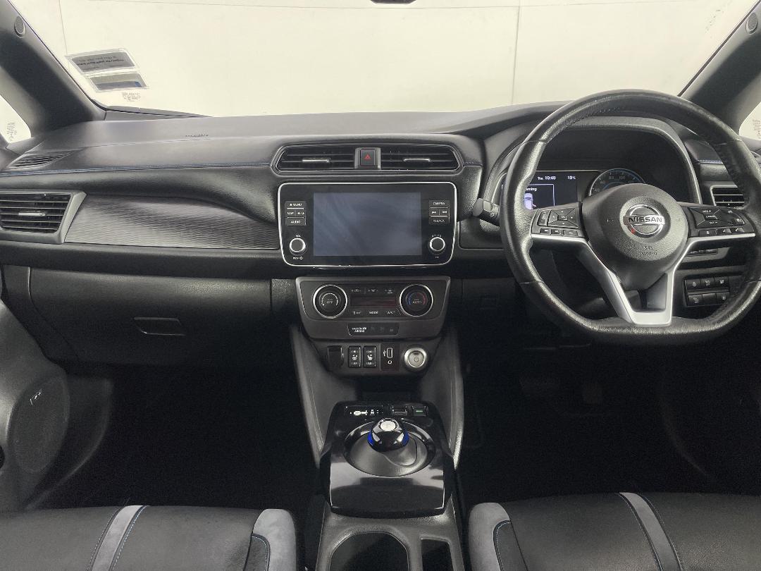 Photo '17' of Nissan Leaf