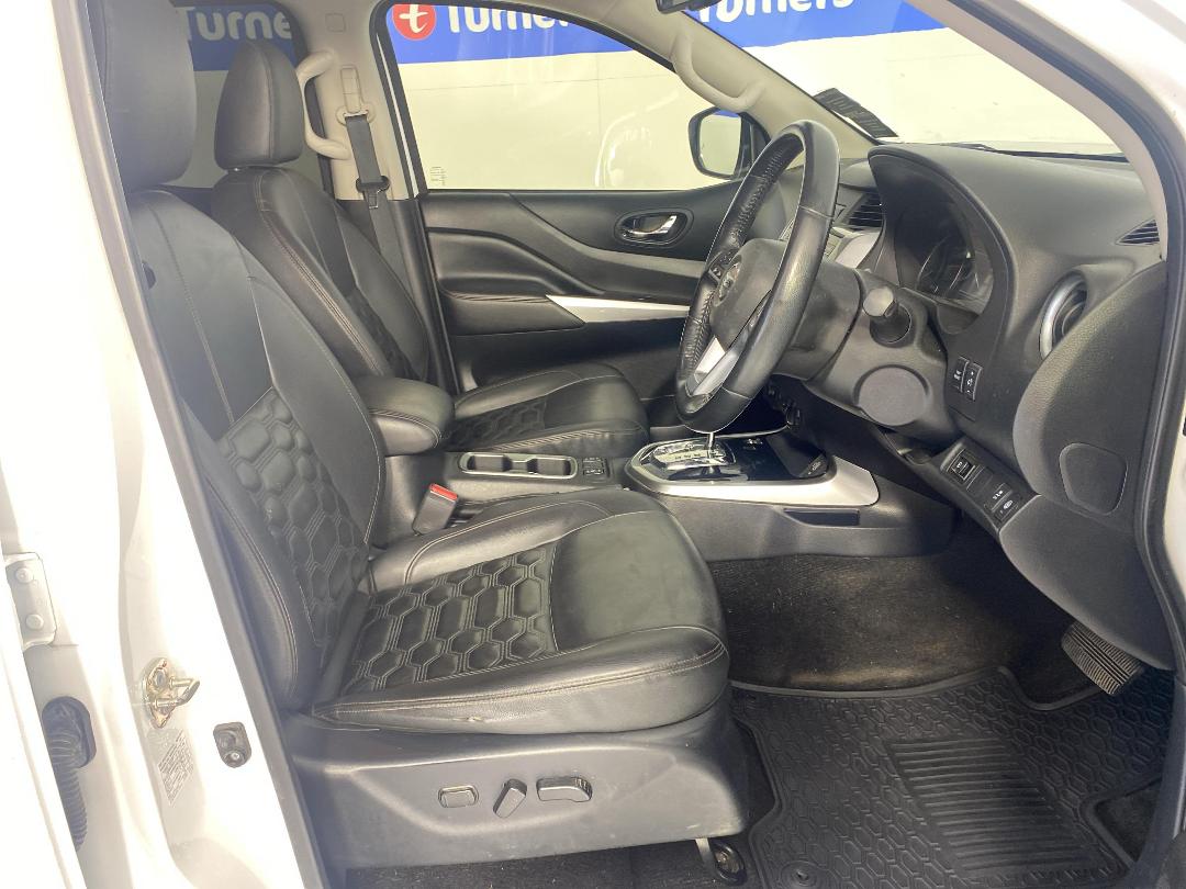 Photo '16' of Nissan Navara