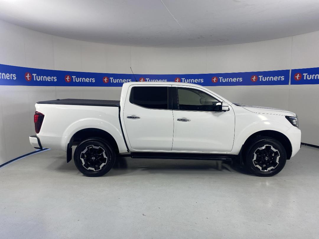 Photo '23' of Nissan Navara