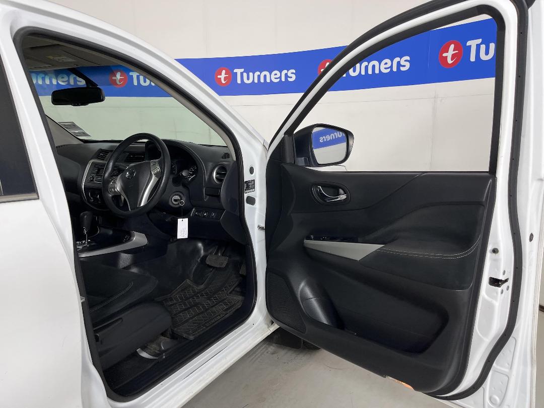 Photo '15' of Nissan Navara Photo '15' of Nissan Navara