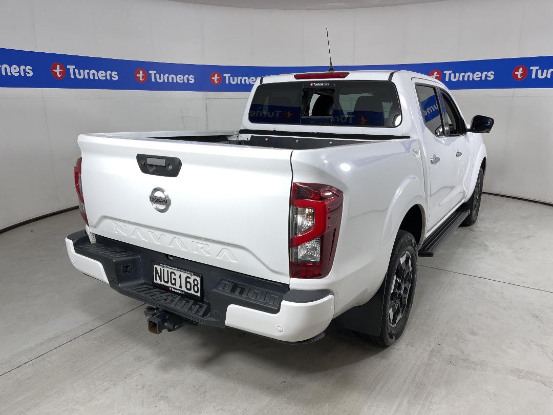 Photo '7' of Nissan Navara