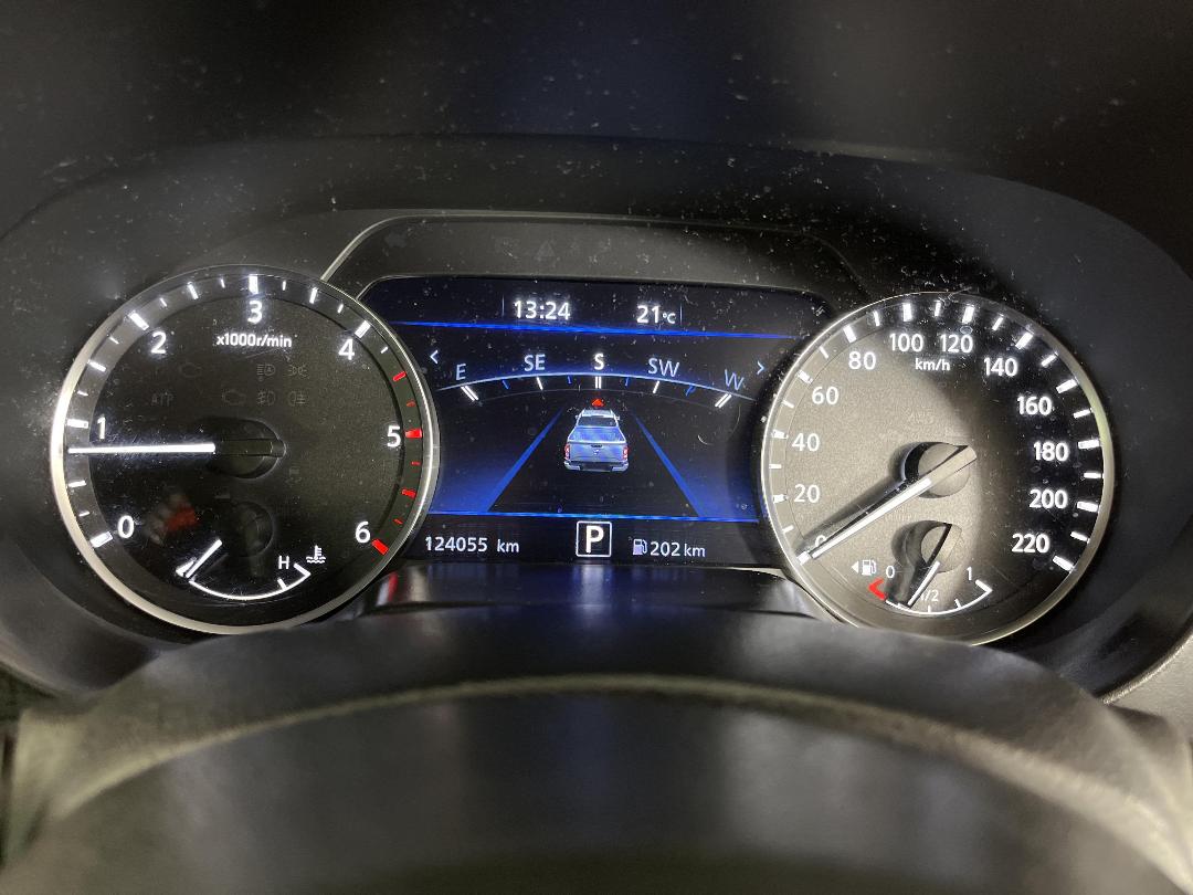 Photo '21' of Nissan Navara