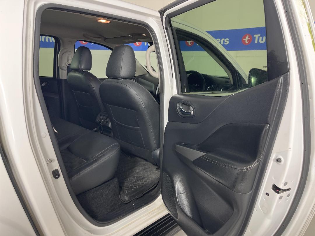 Photo '19' of Nissan Navara