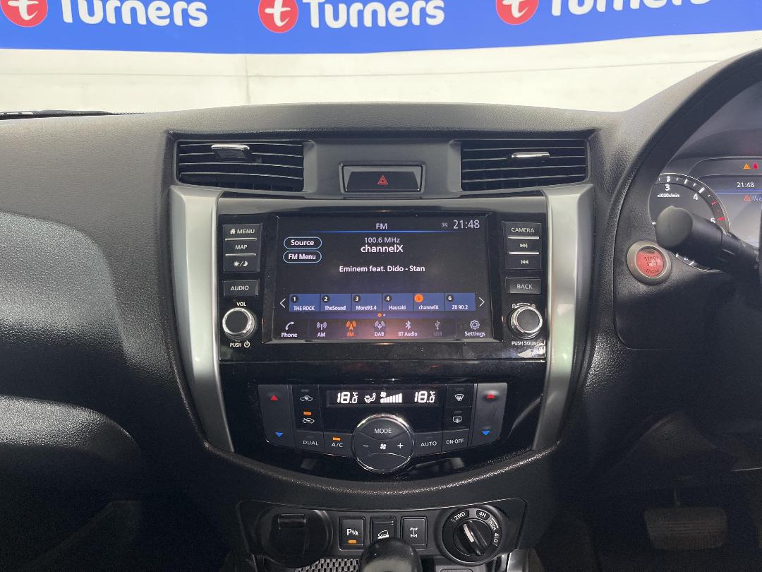 Photo '18' of Nissan Navara