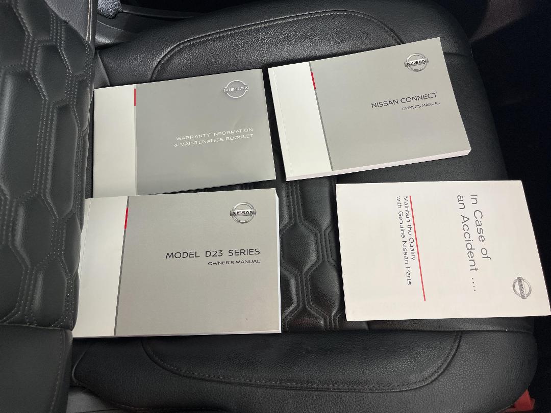 Photo '29' of Nissan Navara