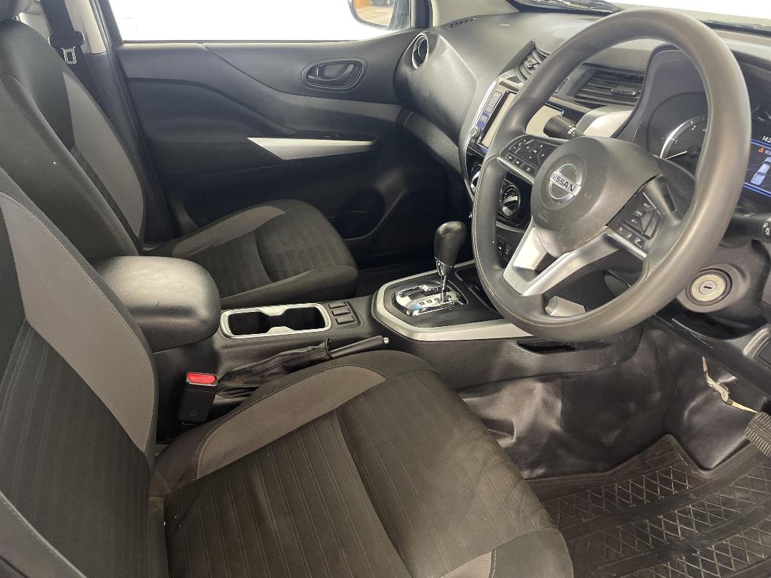 Photo '16' of Nissan Navara Photo '16' of Nissan Navara