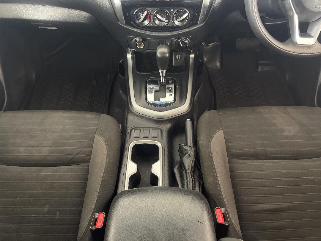 Photo '18' of Nissan Navara Photo '18' of Nissan Navara