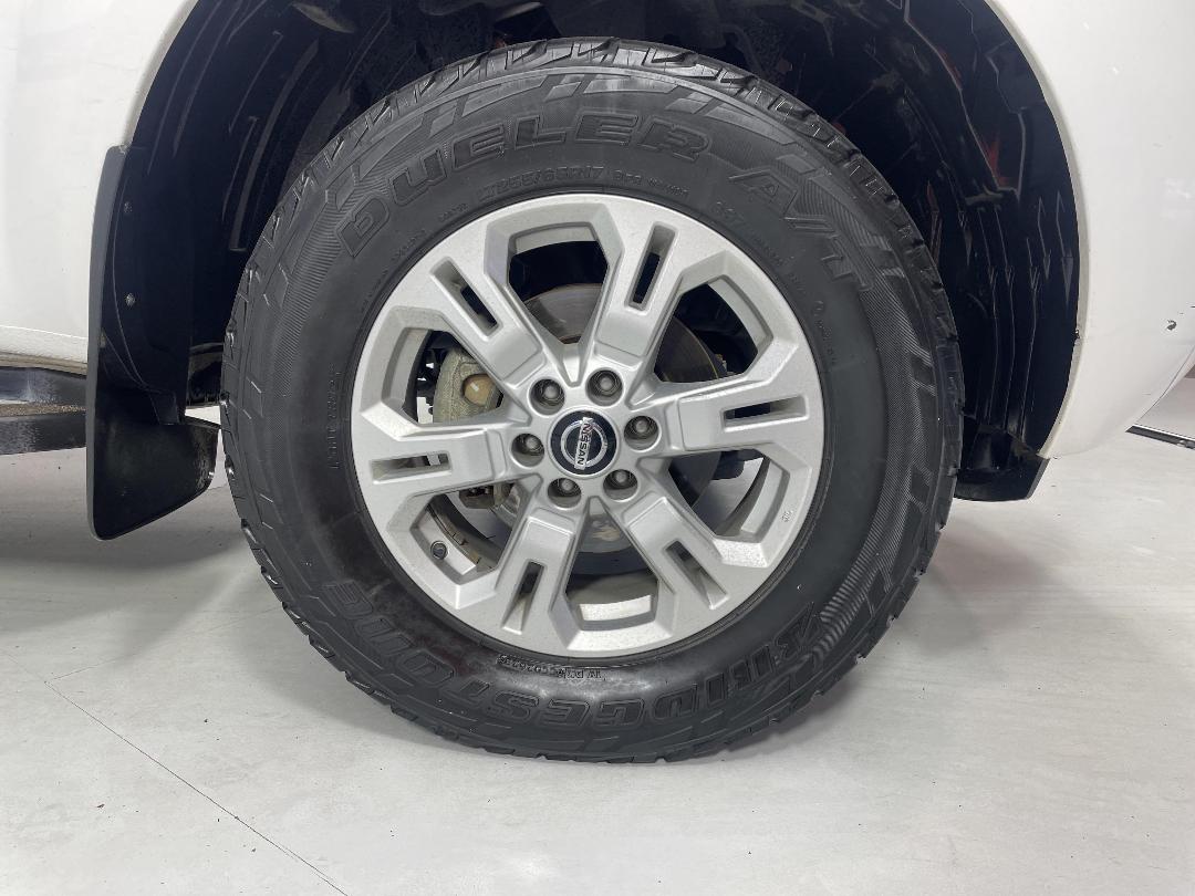 Photo '9' of Nissan Navara