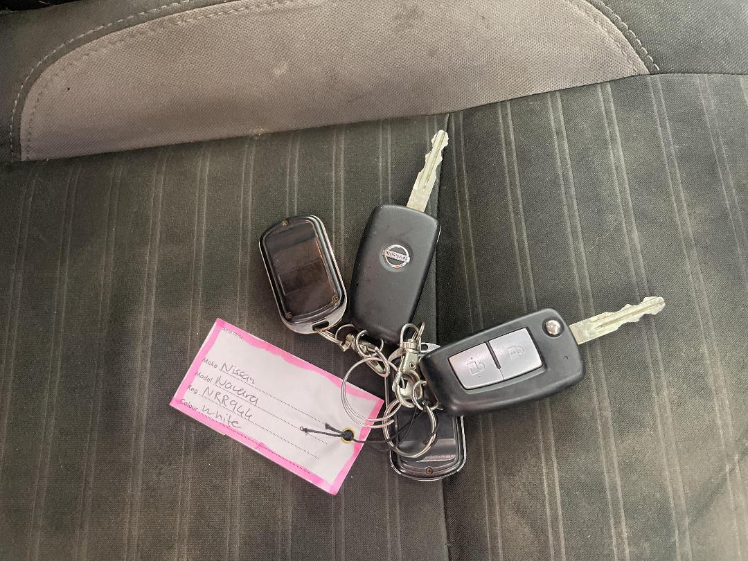 Photo '22' of Nissan Navara