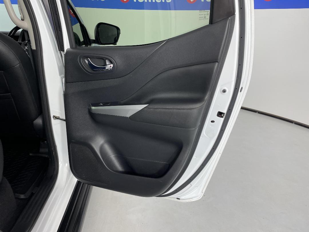 Photo '19' of Nissan Navara Photo '19' of Nissan Navara