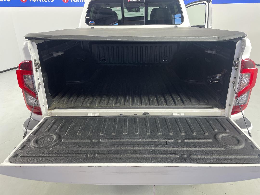 Photo '14' of Nissan Navara