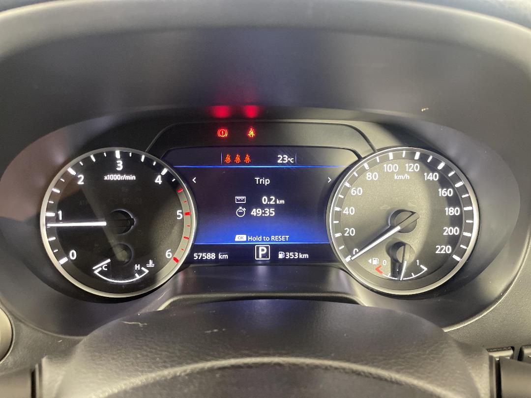 Photo '21' of Nissan Navara