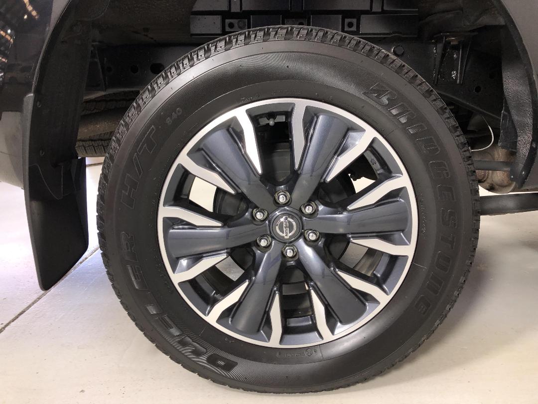 Photo '12' of Nissan Navara