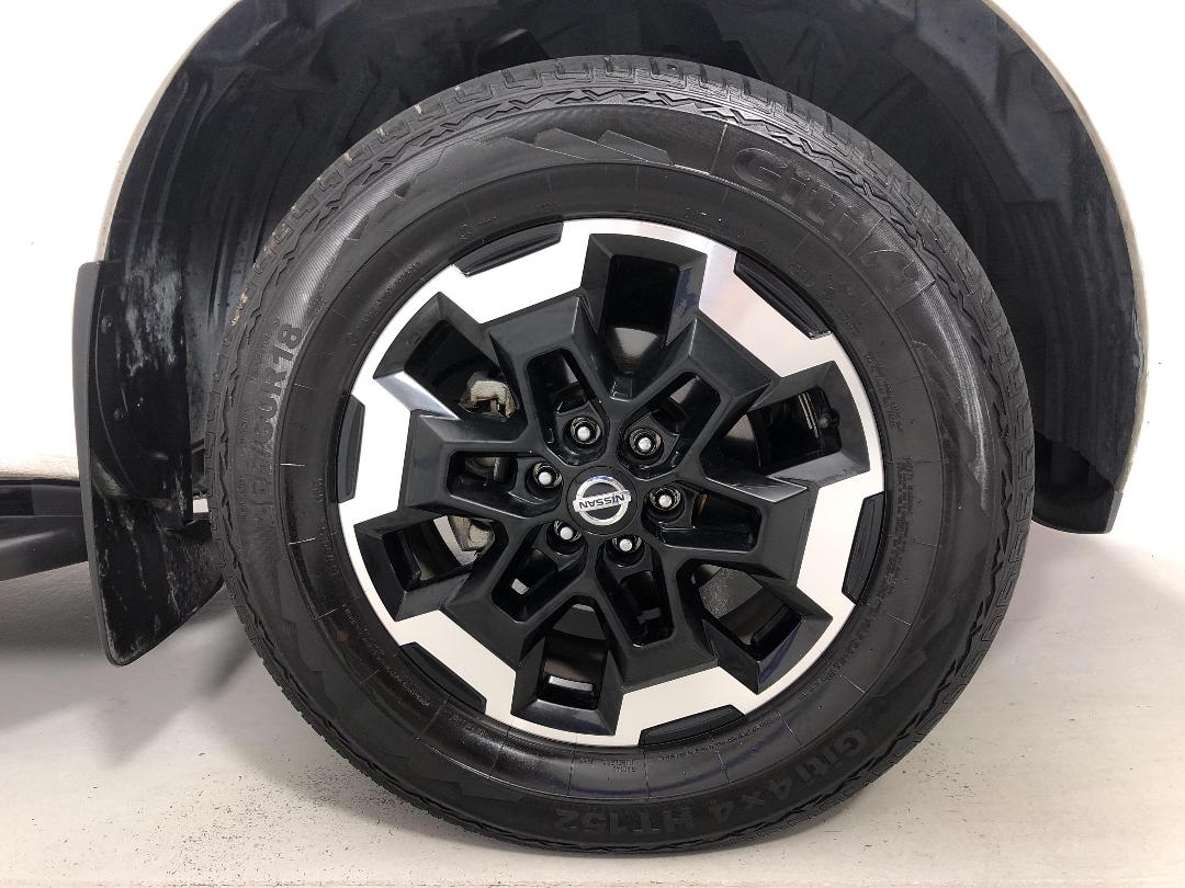 Photo '9' of Nissan Navara