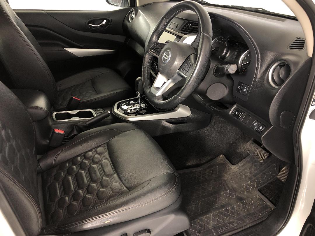 Photo '16' of Nissan Navara