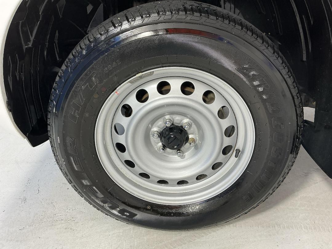 Photo '10' of Nissan Navara