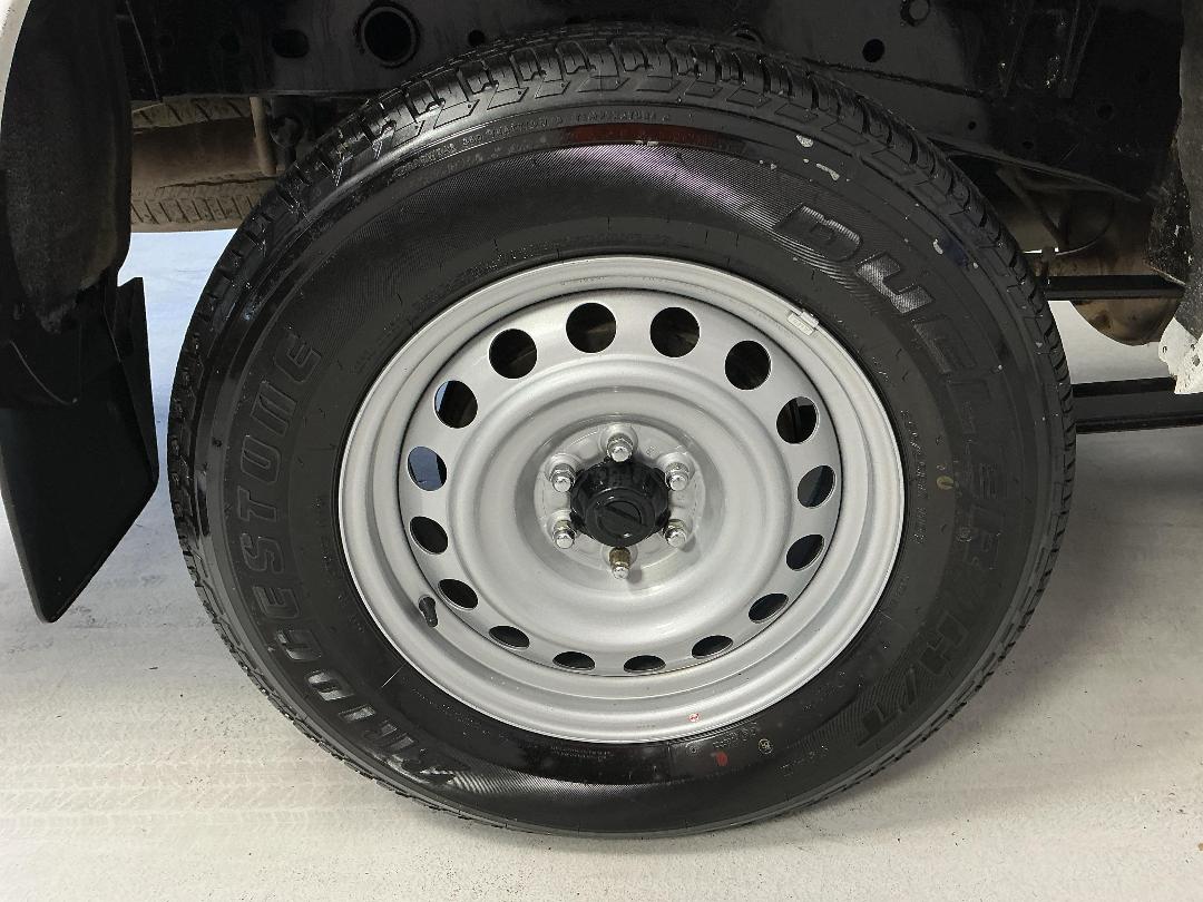 Photo '12' of Nissan Navara