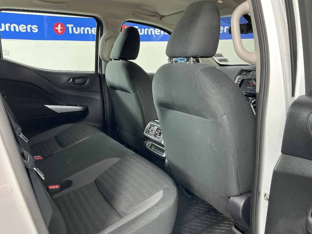 Photo '20' of Nissan Navara