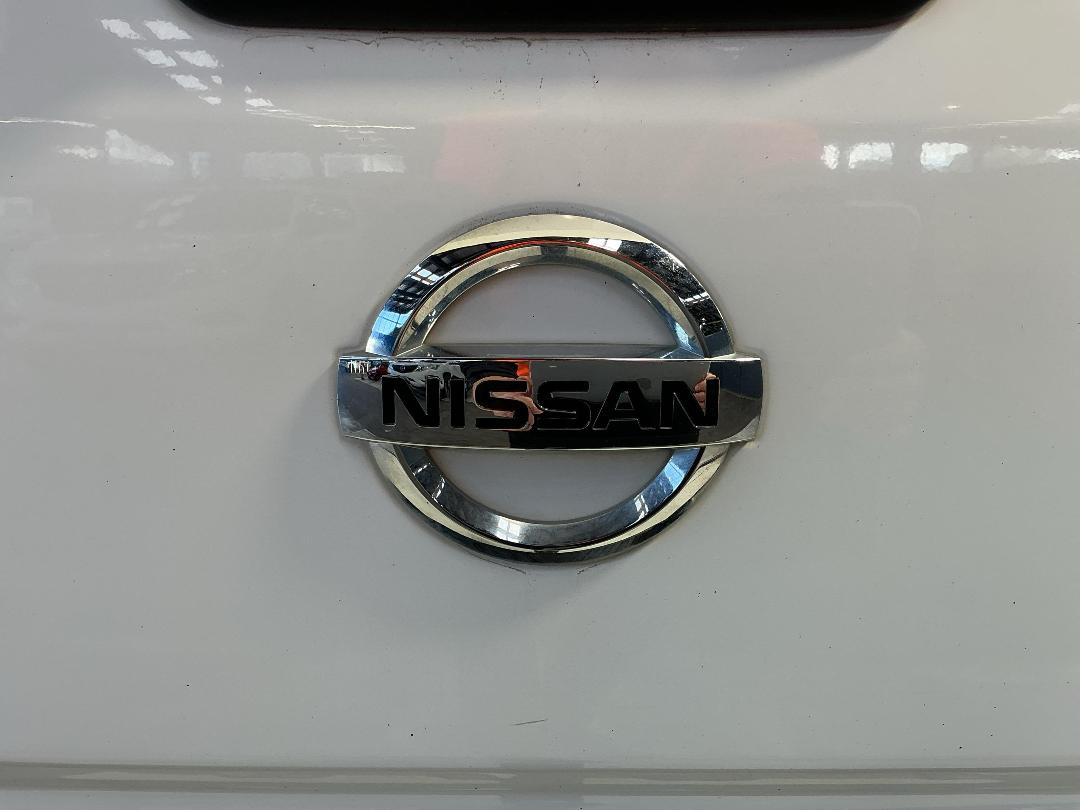 Photo '29' of Nissan Navara