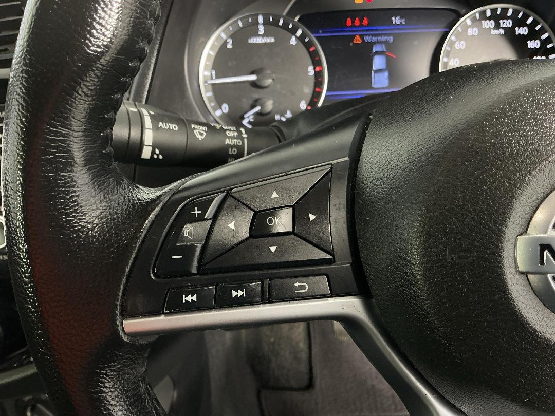 Photo '24' of Nissan Navara Photo '24' of Nissan Navara