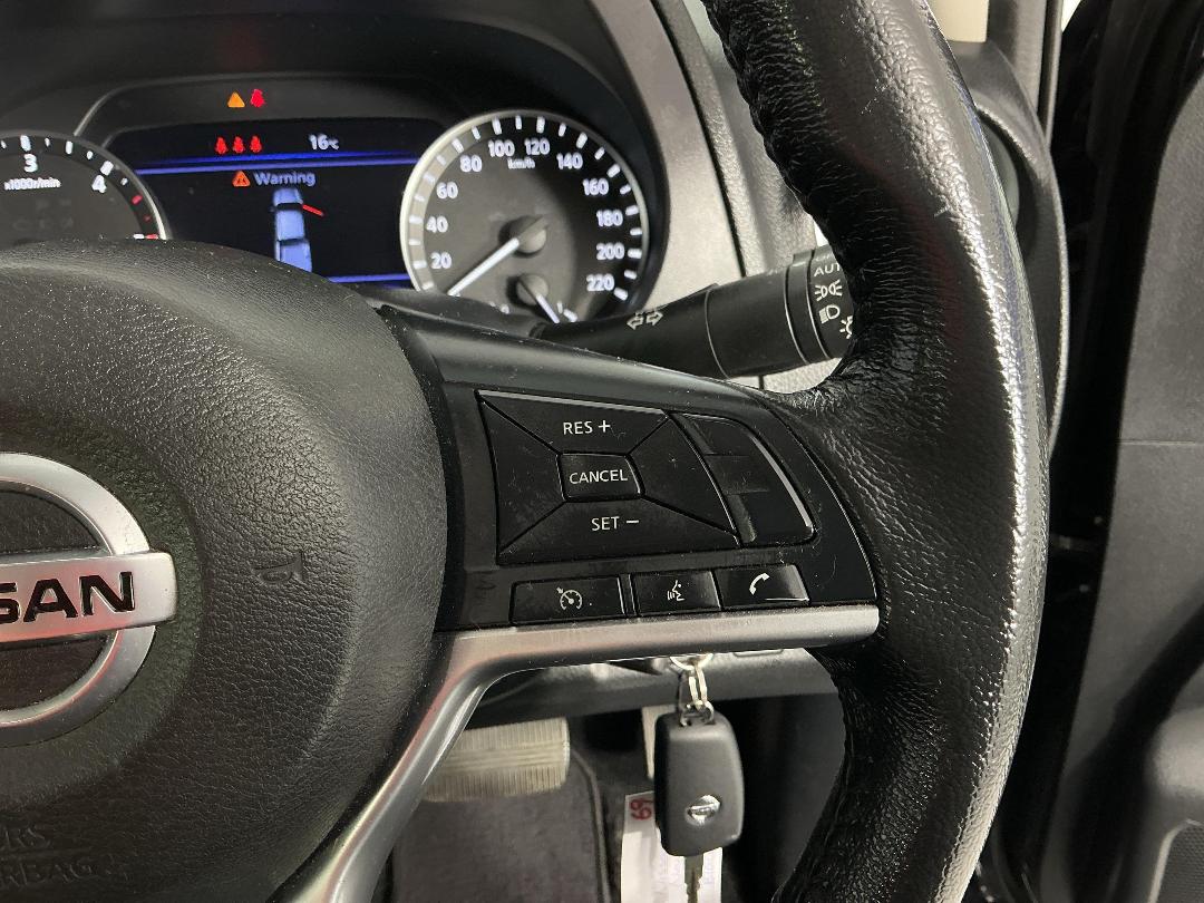 Photo '25' of Nissan Navara Photo '25' of Nissan Navara