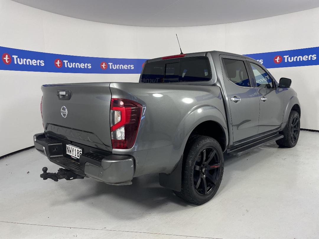 Photo '7' of Nissan Navara