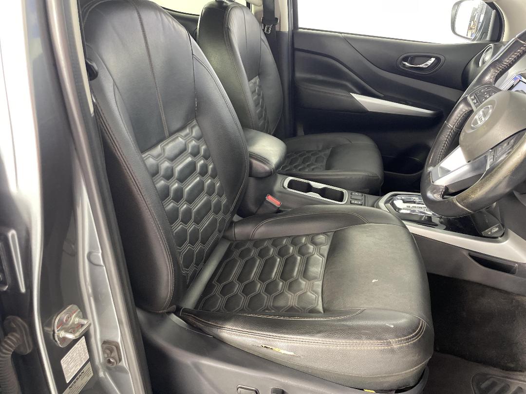 Photo '16' of Nissan Navara