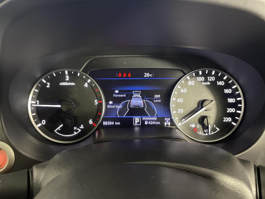 Photo '21' of Nissan Navara