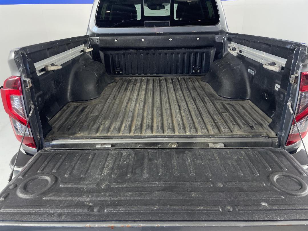 Photo '14' of Nissan Navara