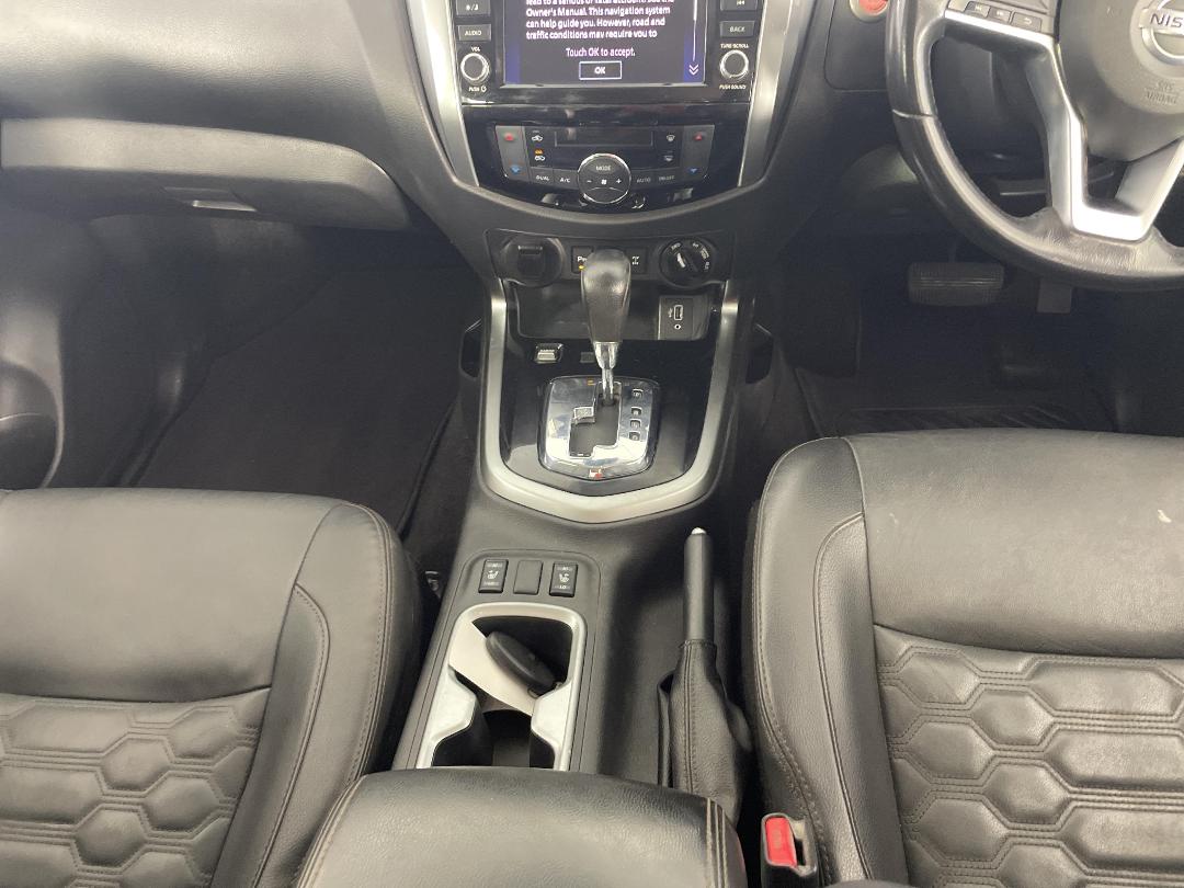 Photo '18' of Nissan Navara