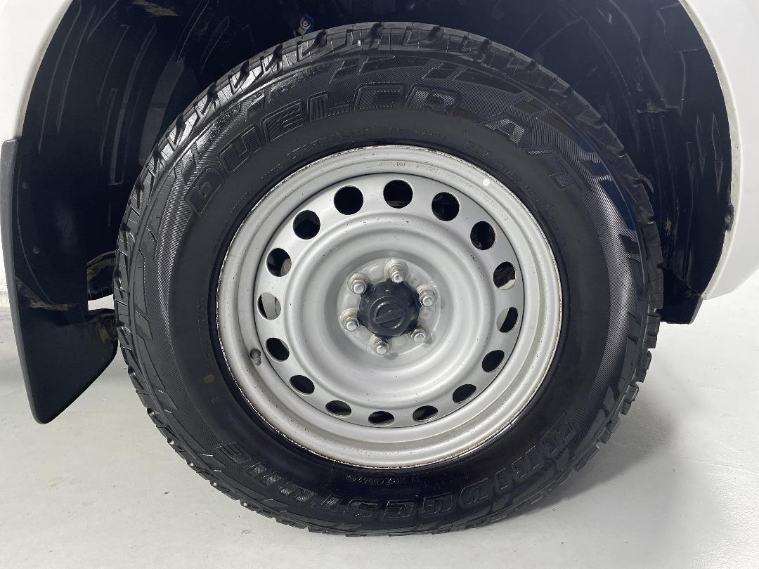 Photo '9' of Nissan Navara