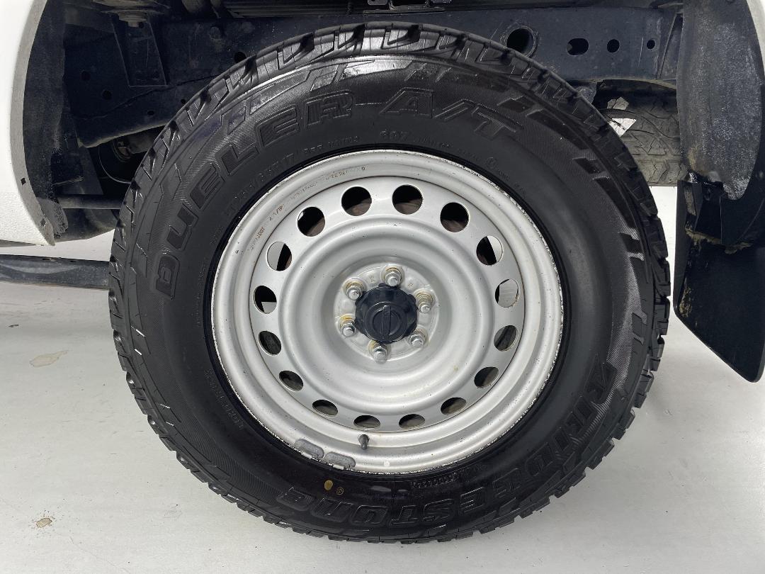 Photo '11' of Nissan Navara